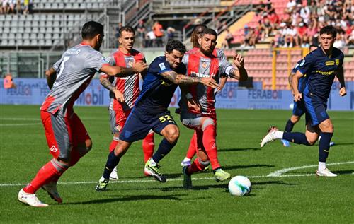 克雷莫内塞 vs 帕尔马