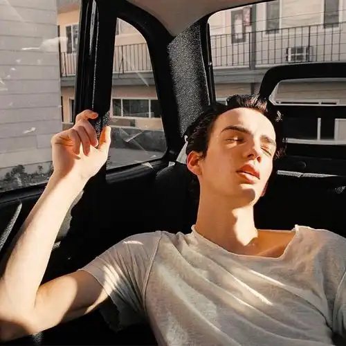 6686体育app海外作者Zachary