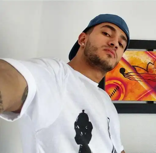 6686体育app海外作者Gianna