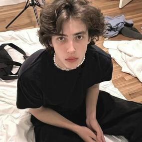 6686体育app铁牌作者Malachi