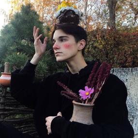 6686体育app签约作者Grayson