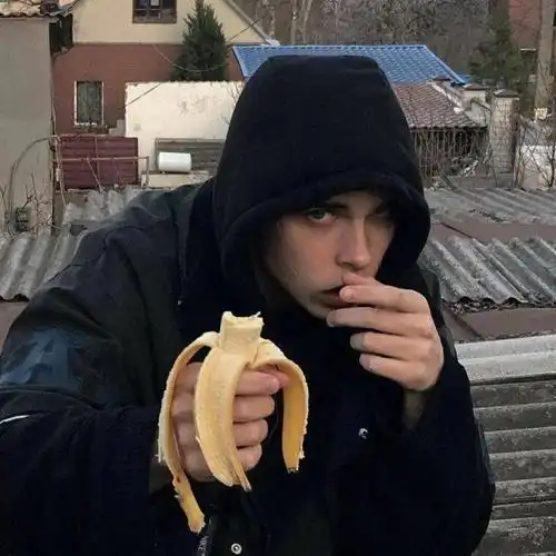 6686体育app铁牌作者Brenda